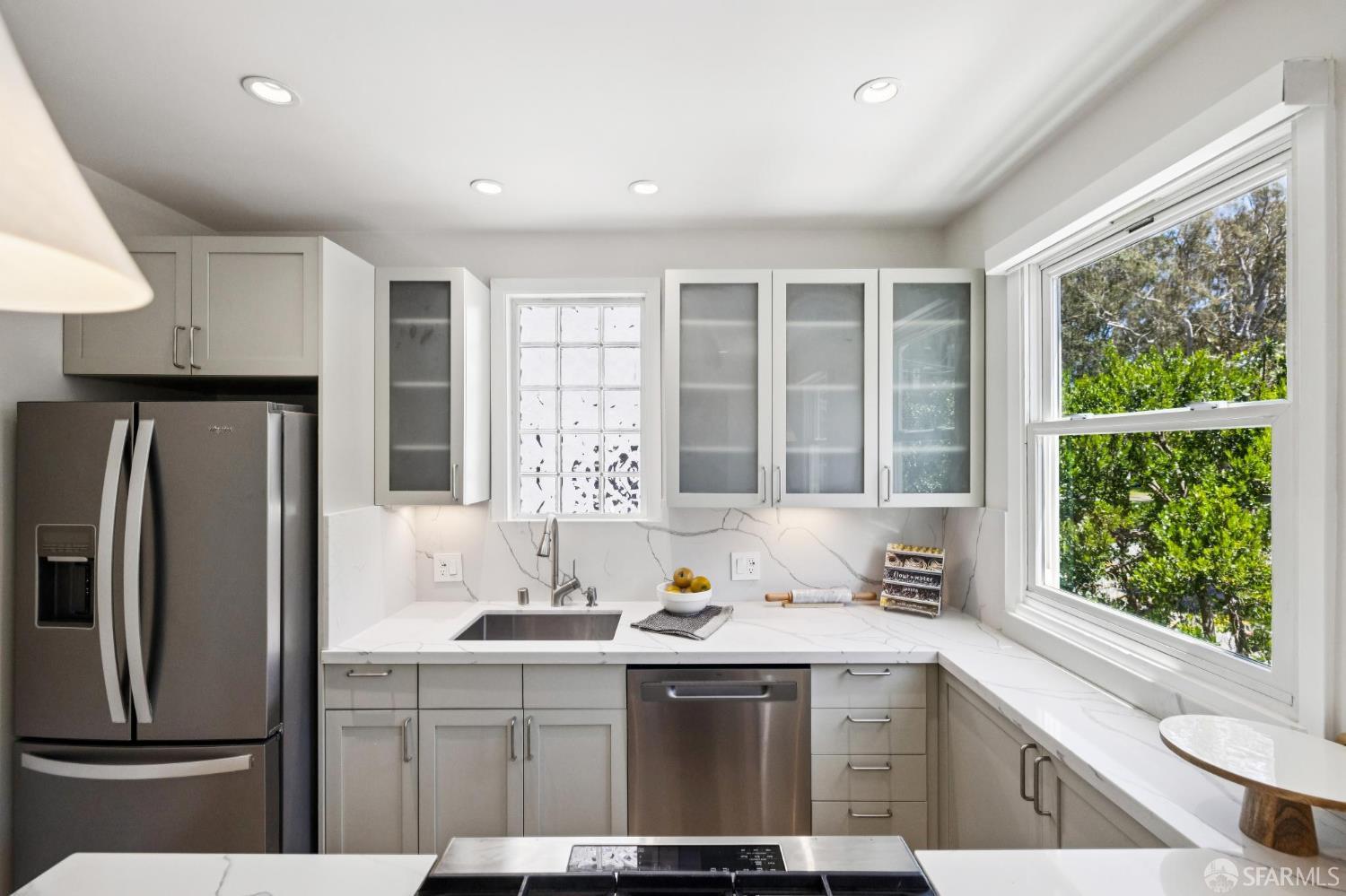 Photo #11: 426127935 Listing: Photo #11