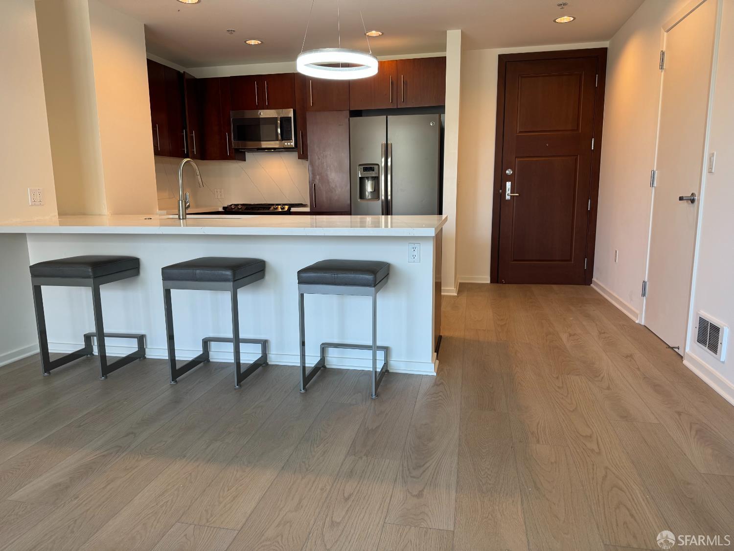 Photo #11: 426127122 Listing: Photo #11