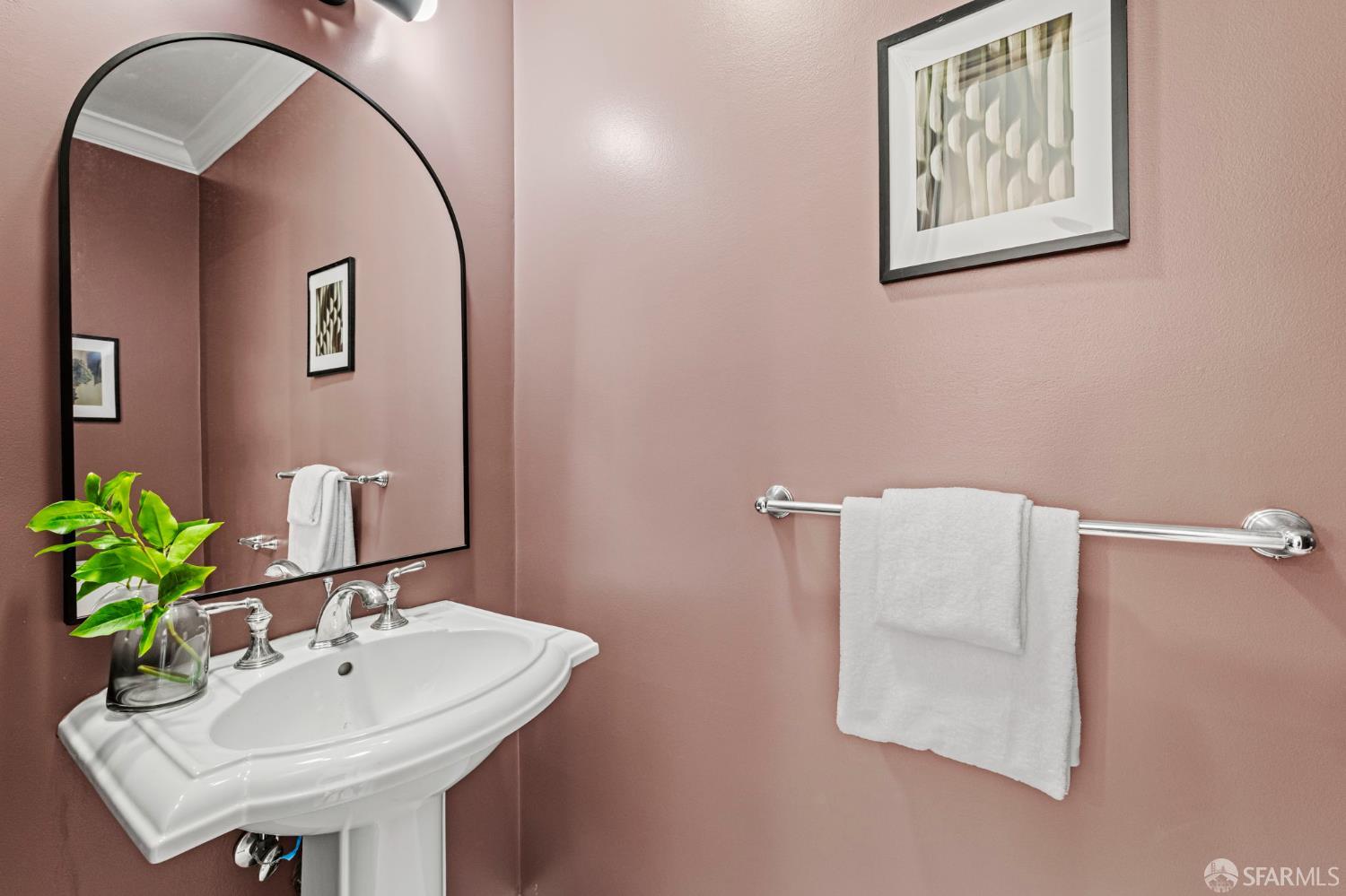 Photo #15: 426129231 Listing: Photo #15