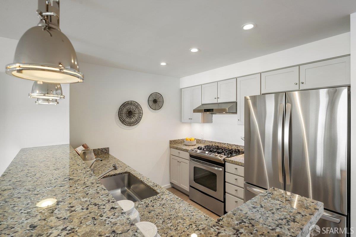 Photo #13: 426130522 Listing: Photo #13