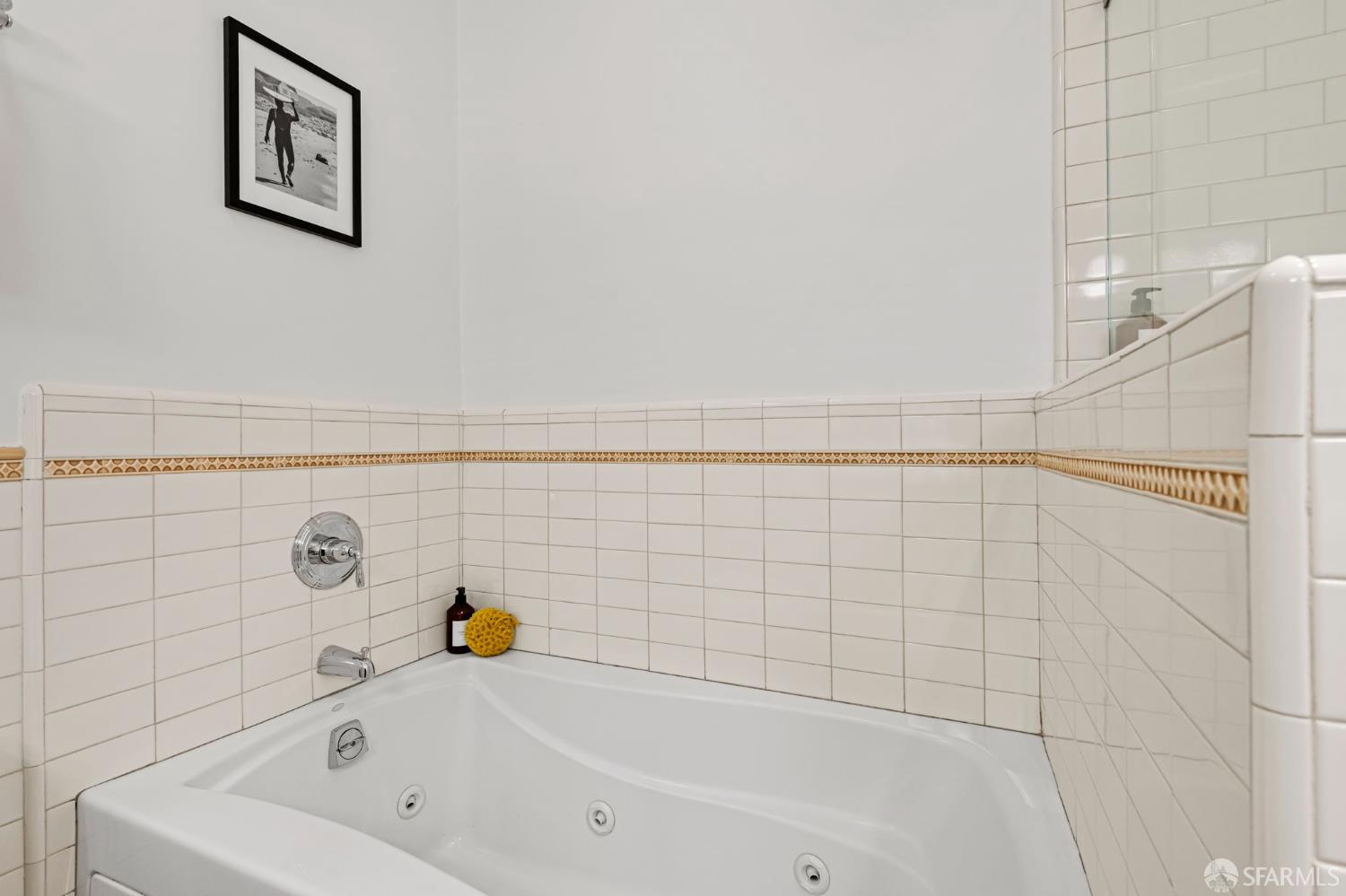 Photo #22: 426129231 Listing: Photo #22
