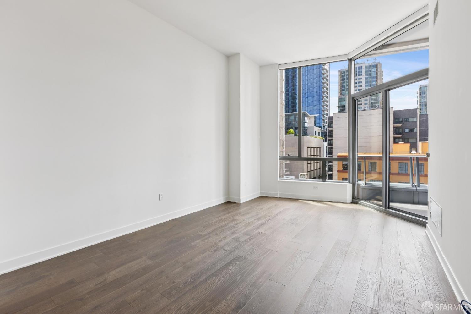 333 Beale Street # 8I