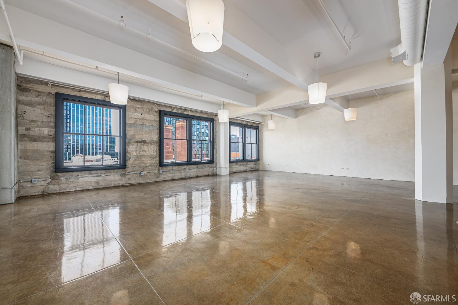 Photo #2: 426130833 Listing: Photo #2