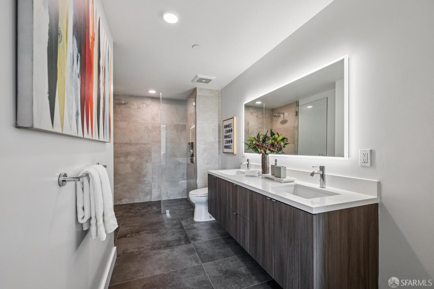 Photo #31: 426128137 Listing: Photo #31