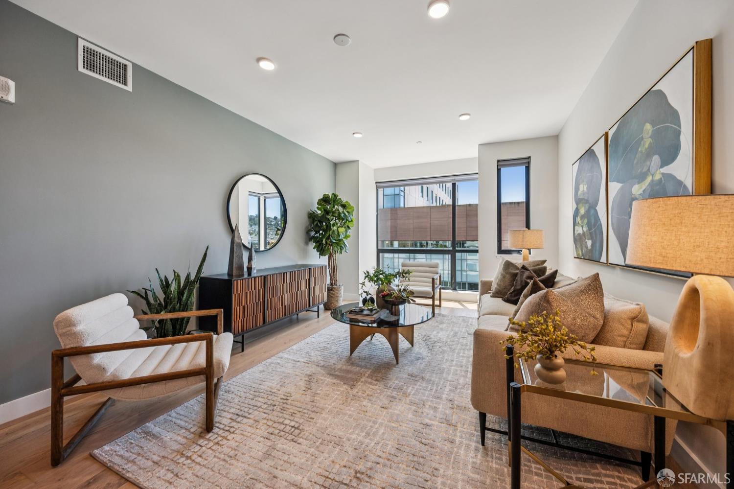 Photo #1: 426128137 Listing: Photo #1