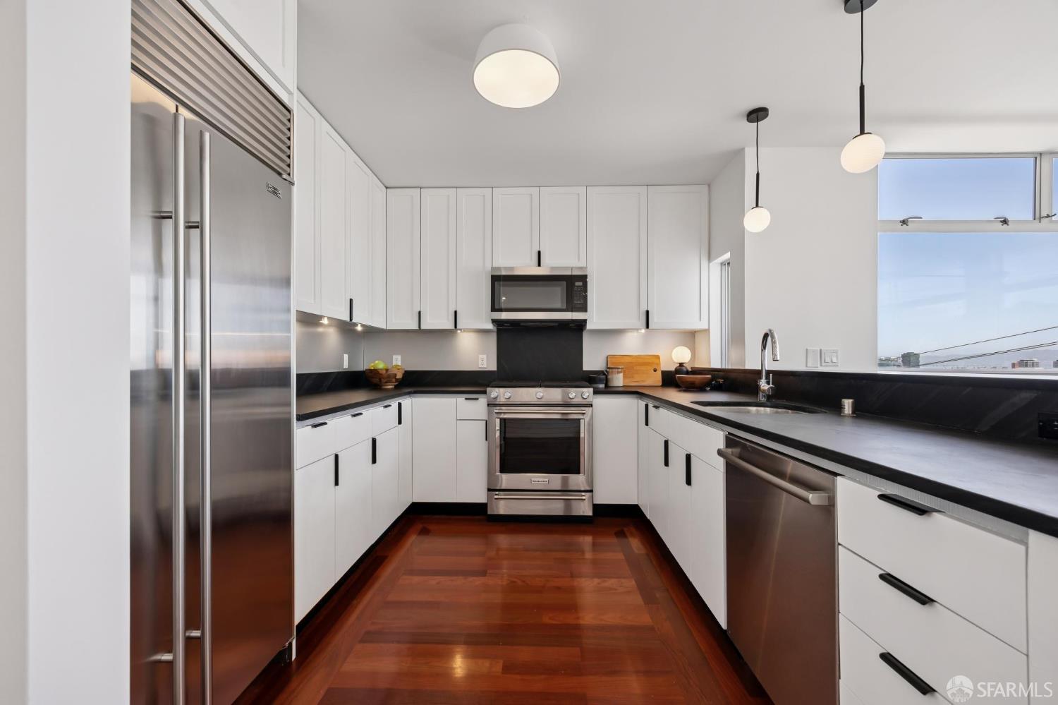 Photo #16: 426130827 Listing: Photo #16