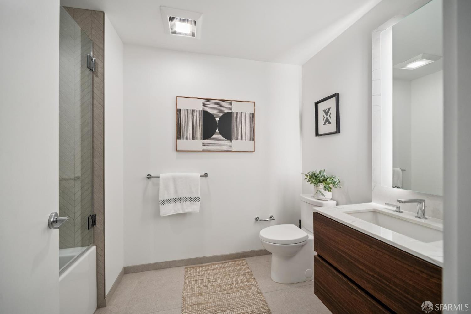 Photo #15: 426131783 Listing: Photo #15
