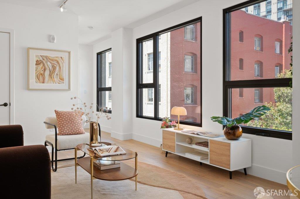 Photo #5: 426131240 Listing: Photo #5