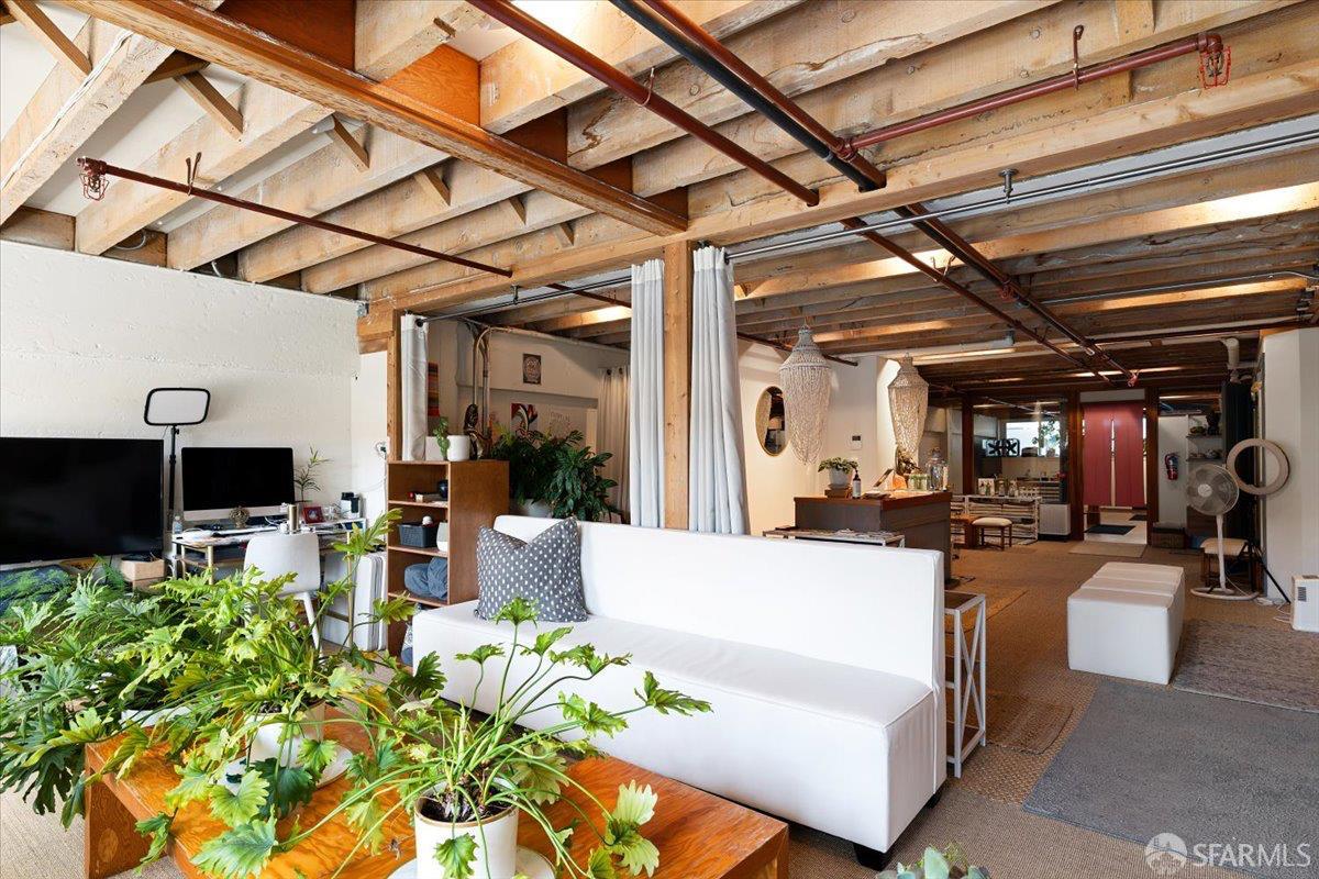 Photo #13: 426131903 Listing: Photo #13