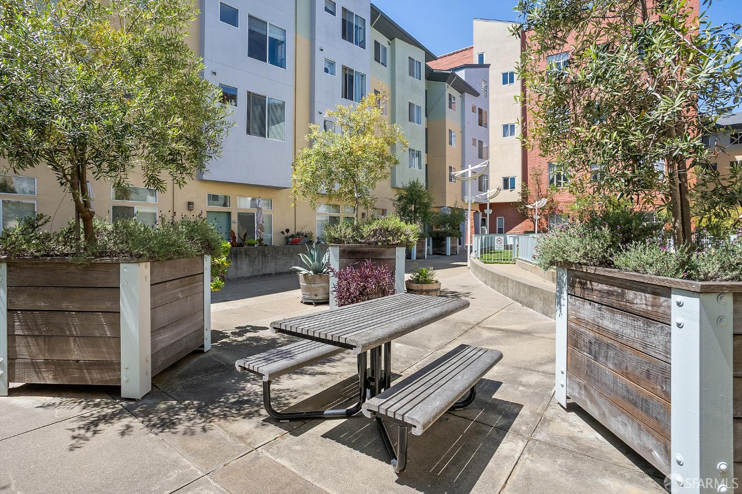 Photo #28: 426131913 Listing: Photo #28