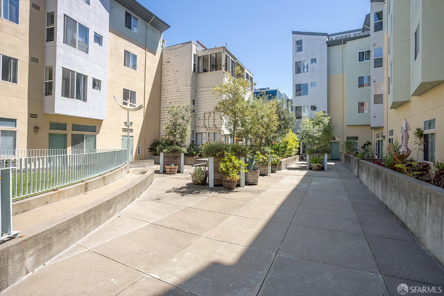 Photo #26: 426131913 Listing: Photo #26