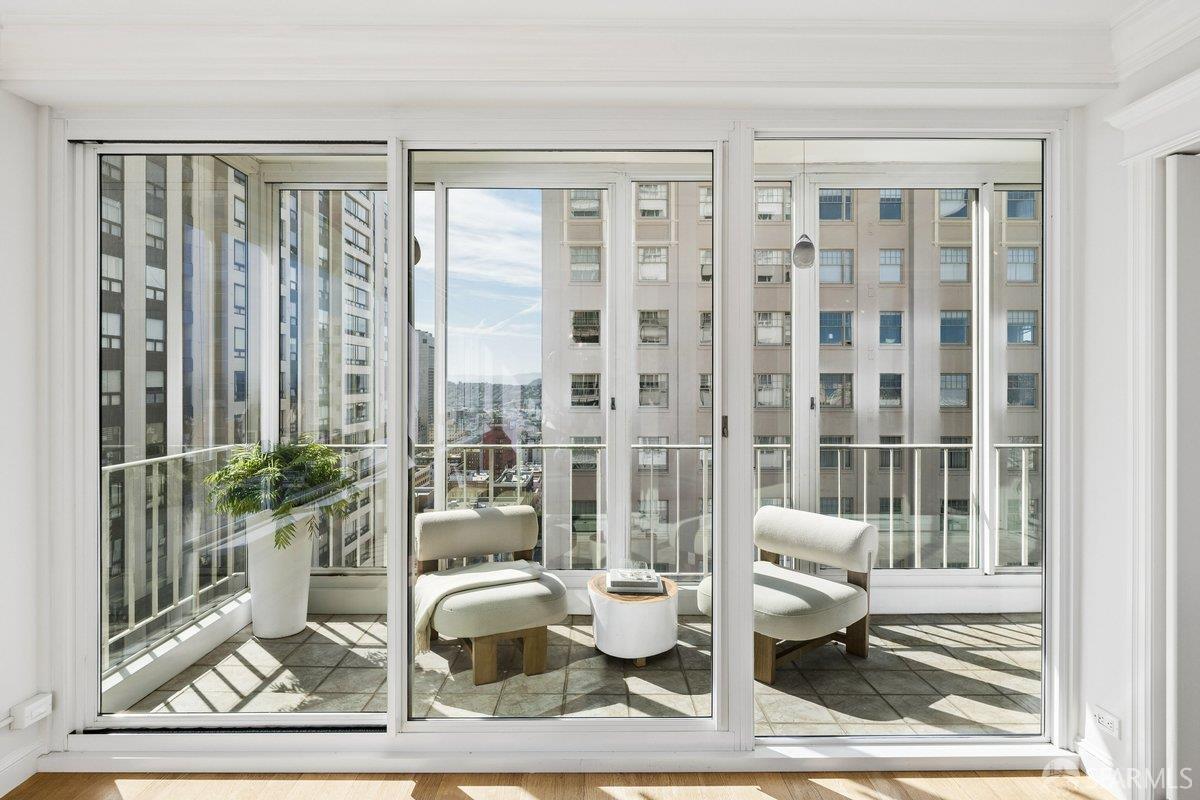 Photo #15: 426132065 Listing: Photo #15