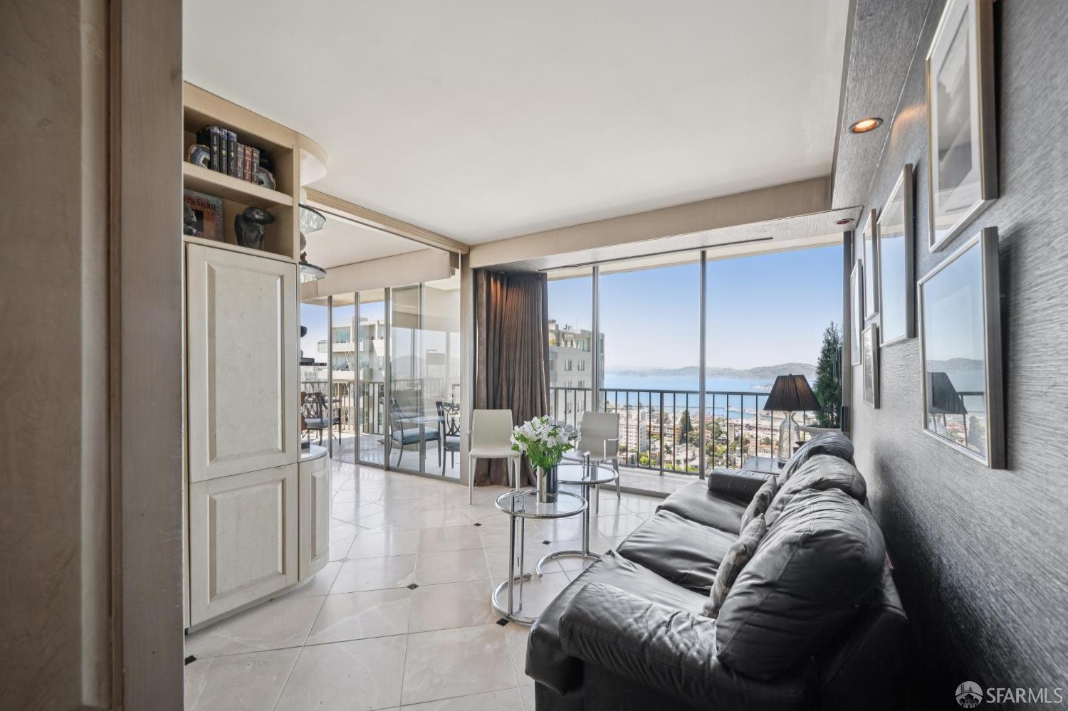 Photo #11: 426131932 Listing: Photo #11