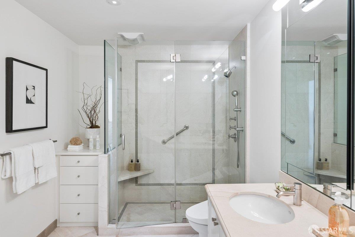 Photo #35: 426132065 Listing: Photo #35