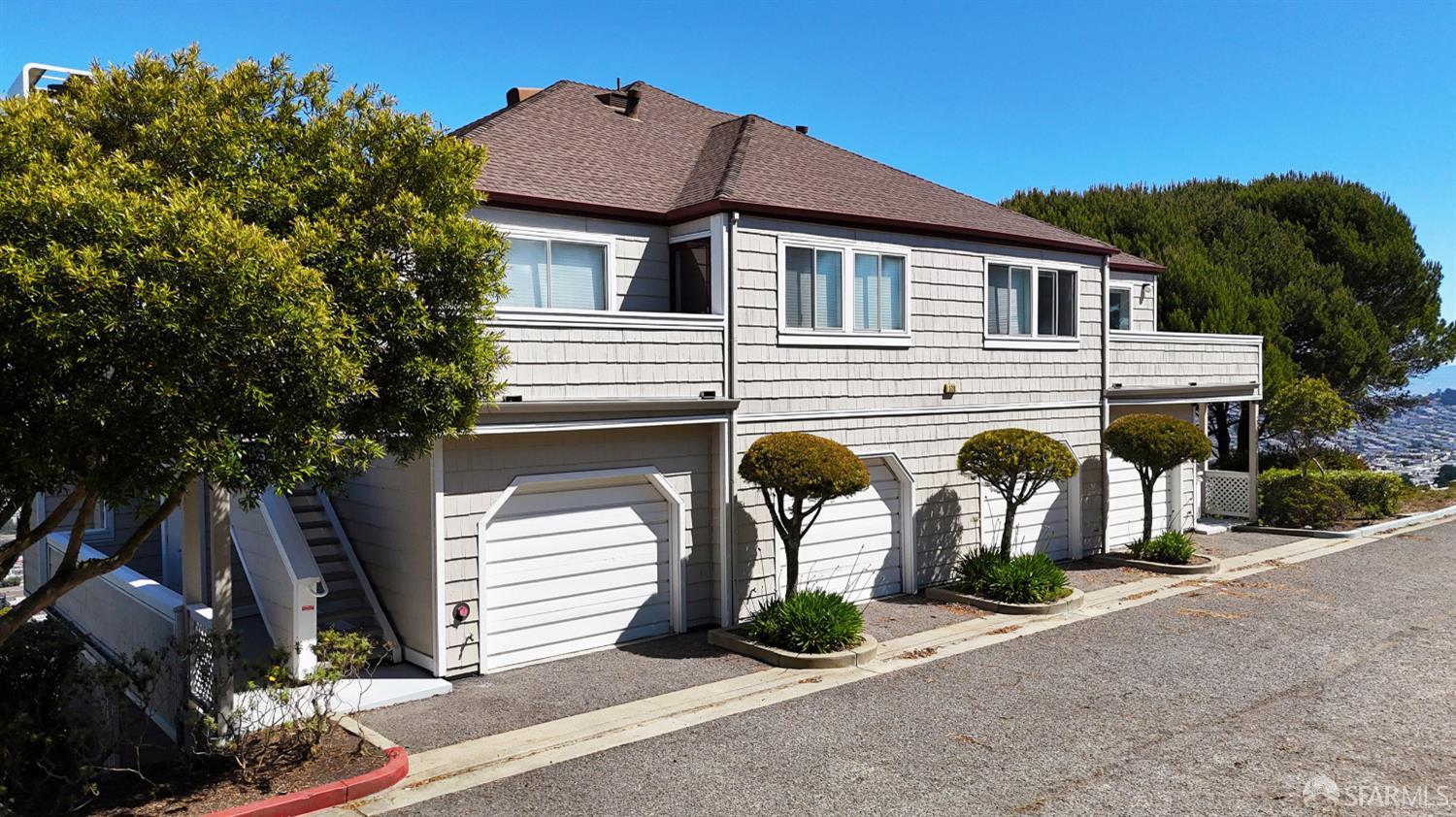 Photo #1: 426129640 Listing: Photo #1