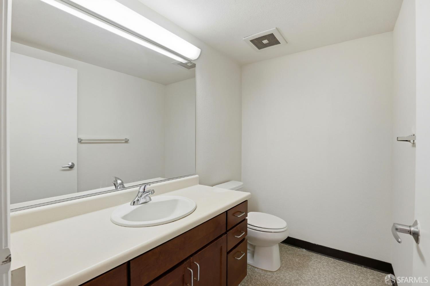 Photo #27: 426132268 Listing: Photo #27