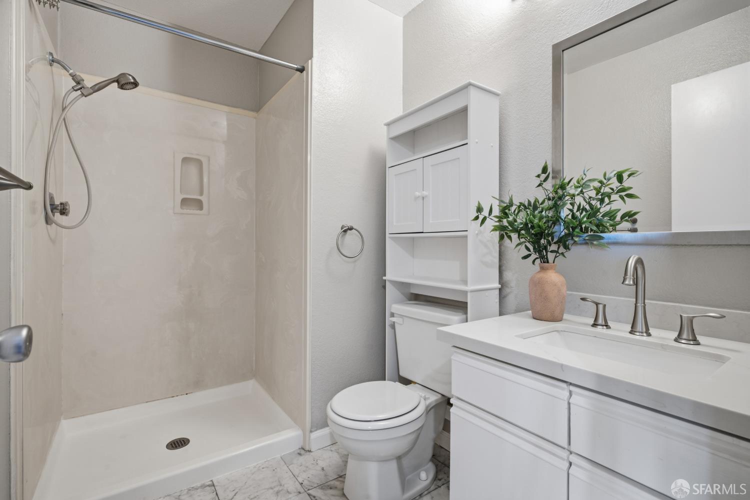 Photo #16: 426129640 Listing: Photo #16