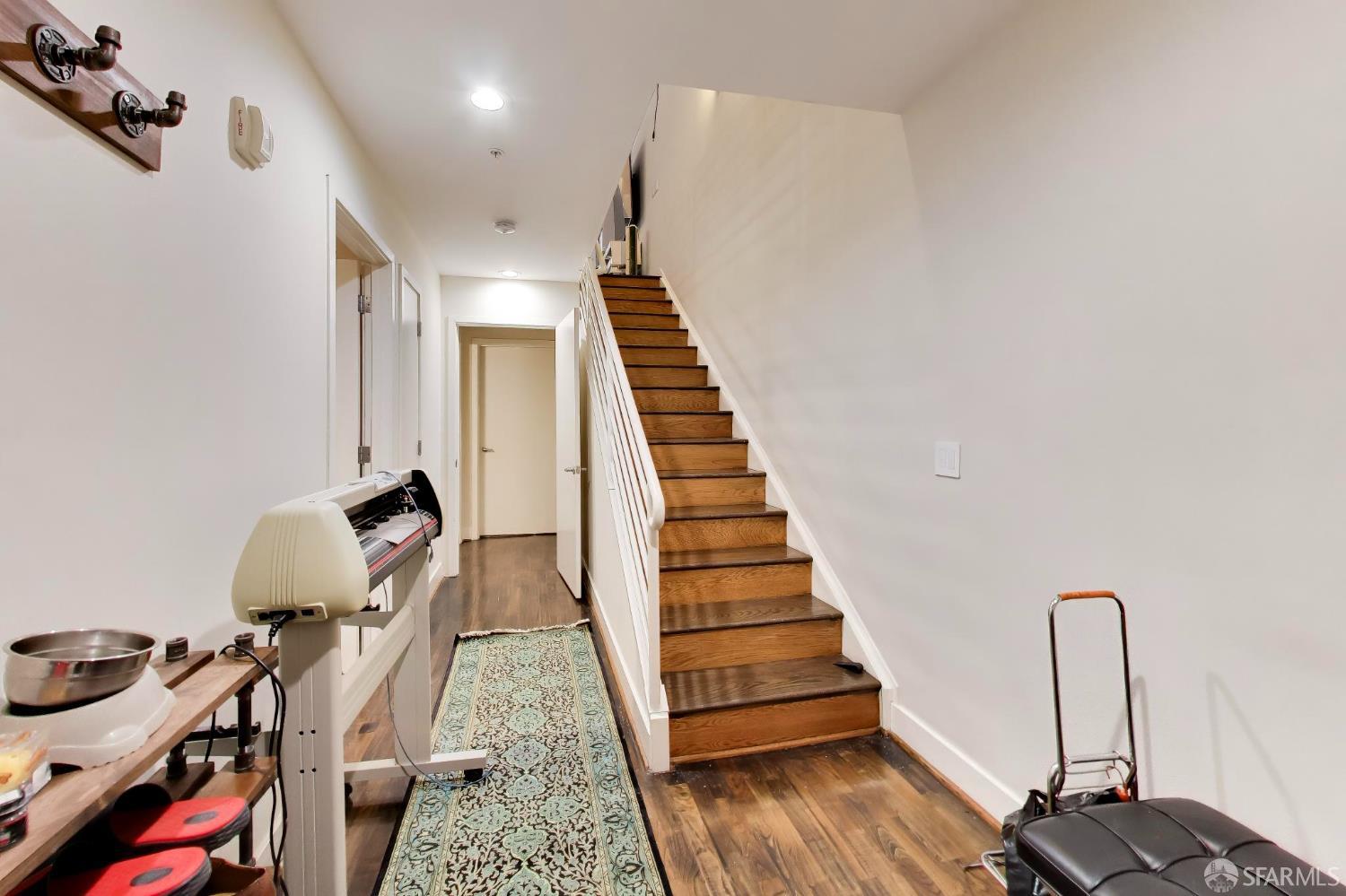 Photo #8: 426130763 Listing: Photo #8