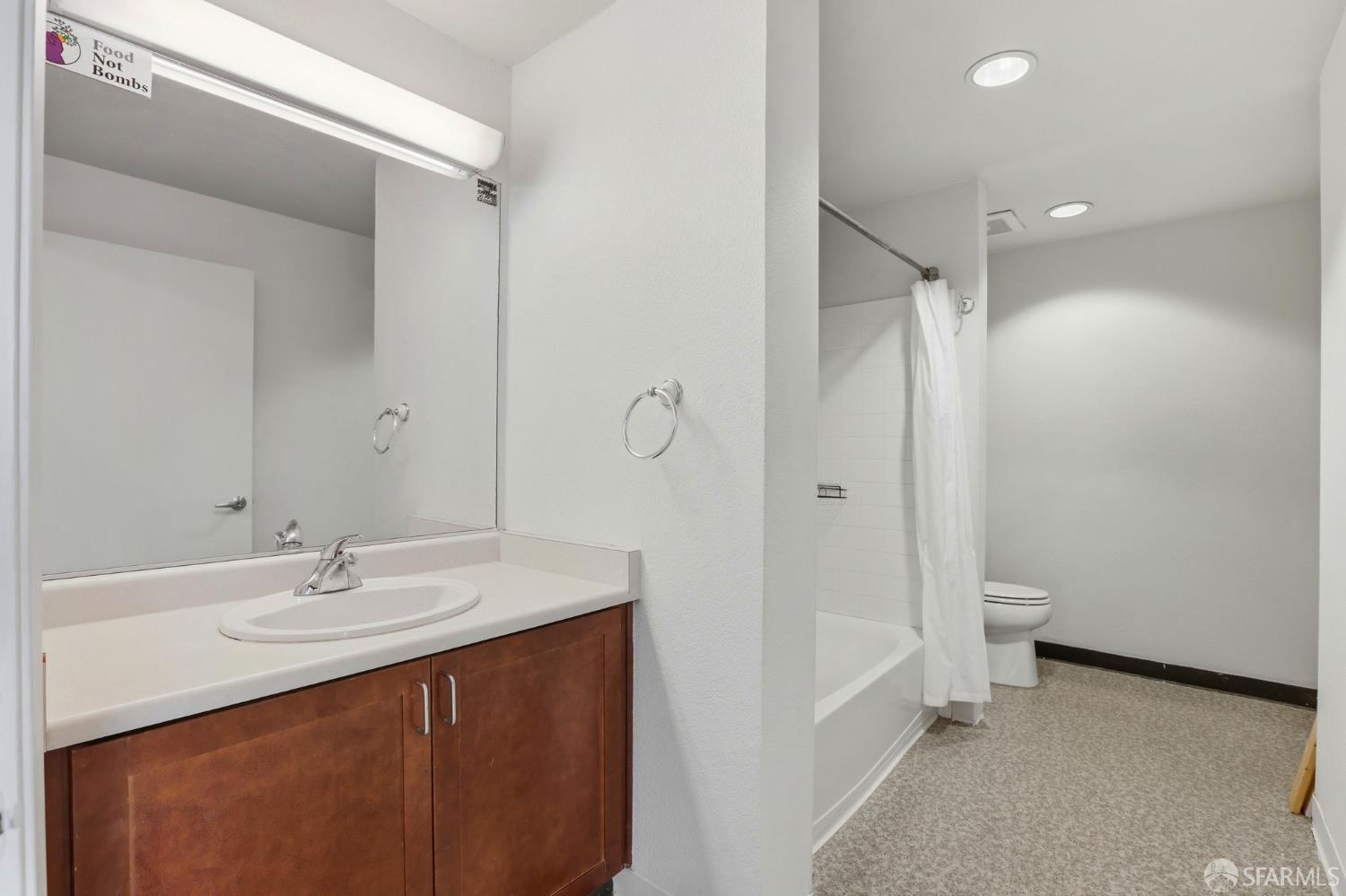 Photo #24: 426132268 Listing: Photo #24