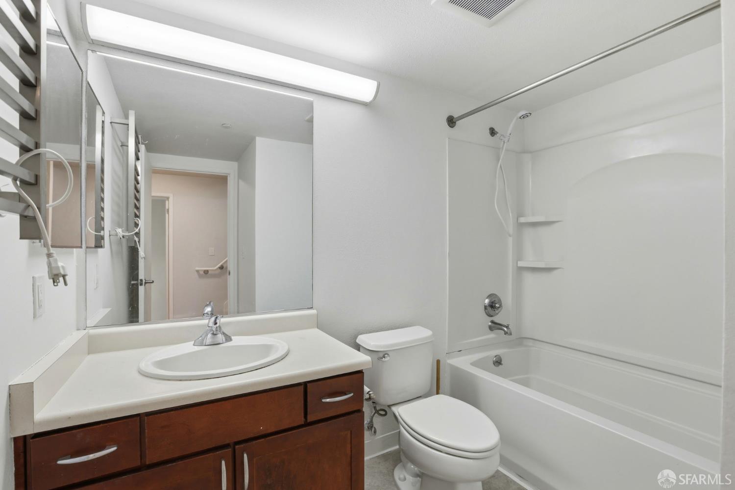 Photo #26: 426132268 Listing: Photo #26
