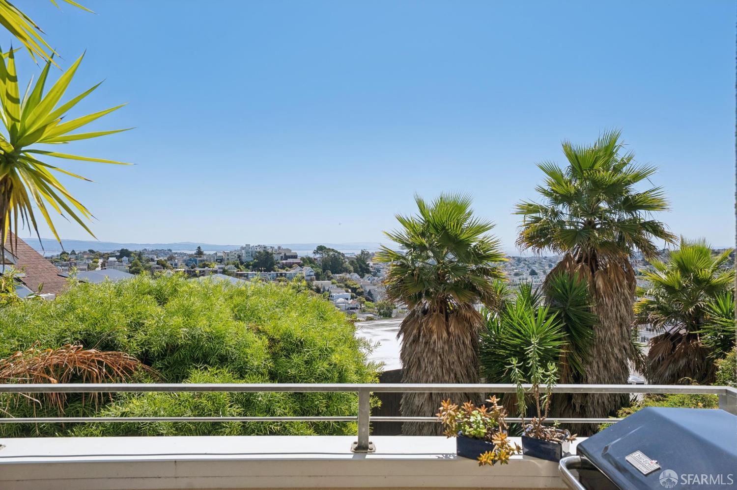 Photo #8: 426132242 Listing: Photo #8
