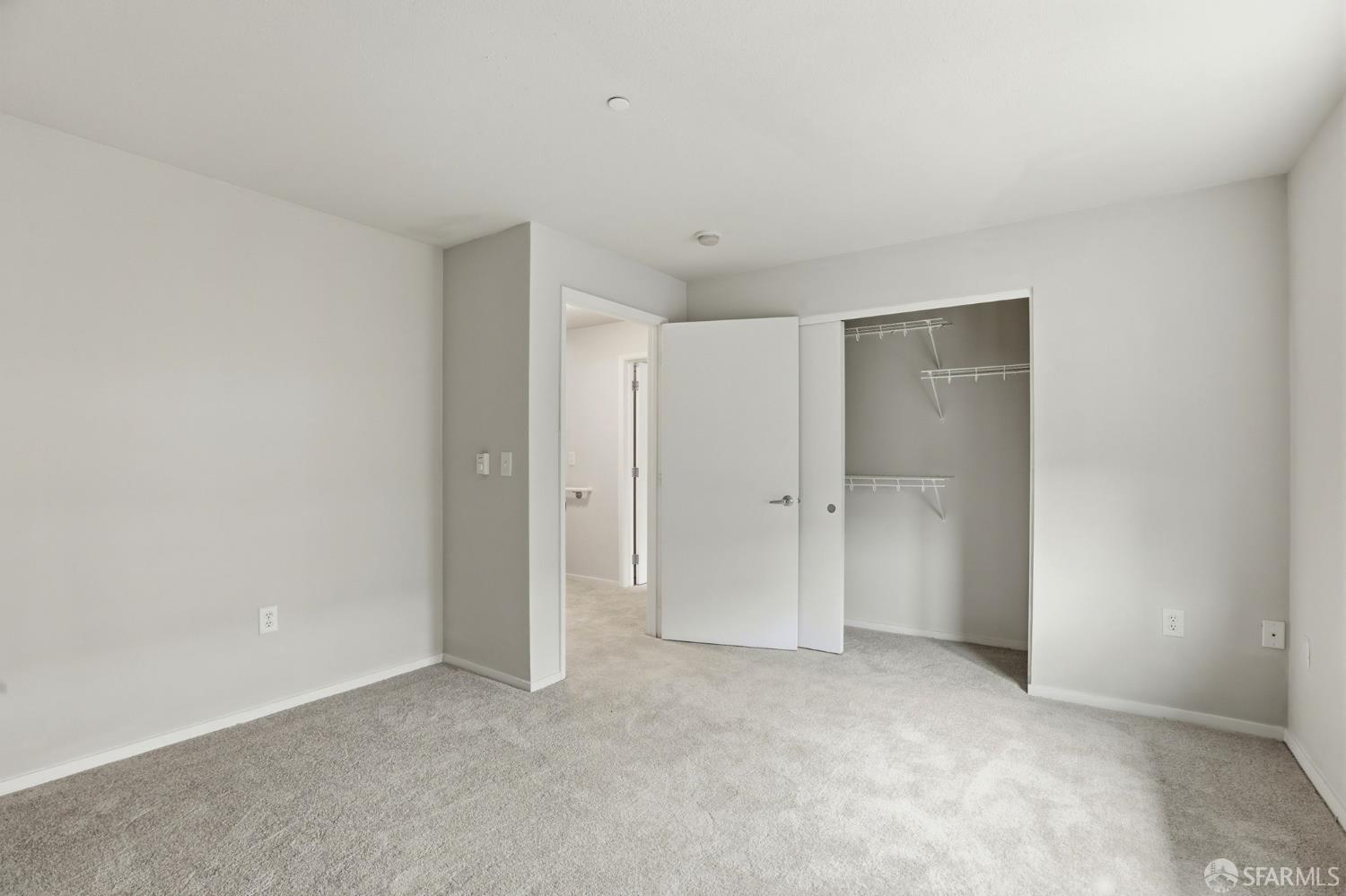 Photo #18: 426132268 Listing: Photo #18