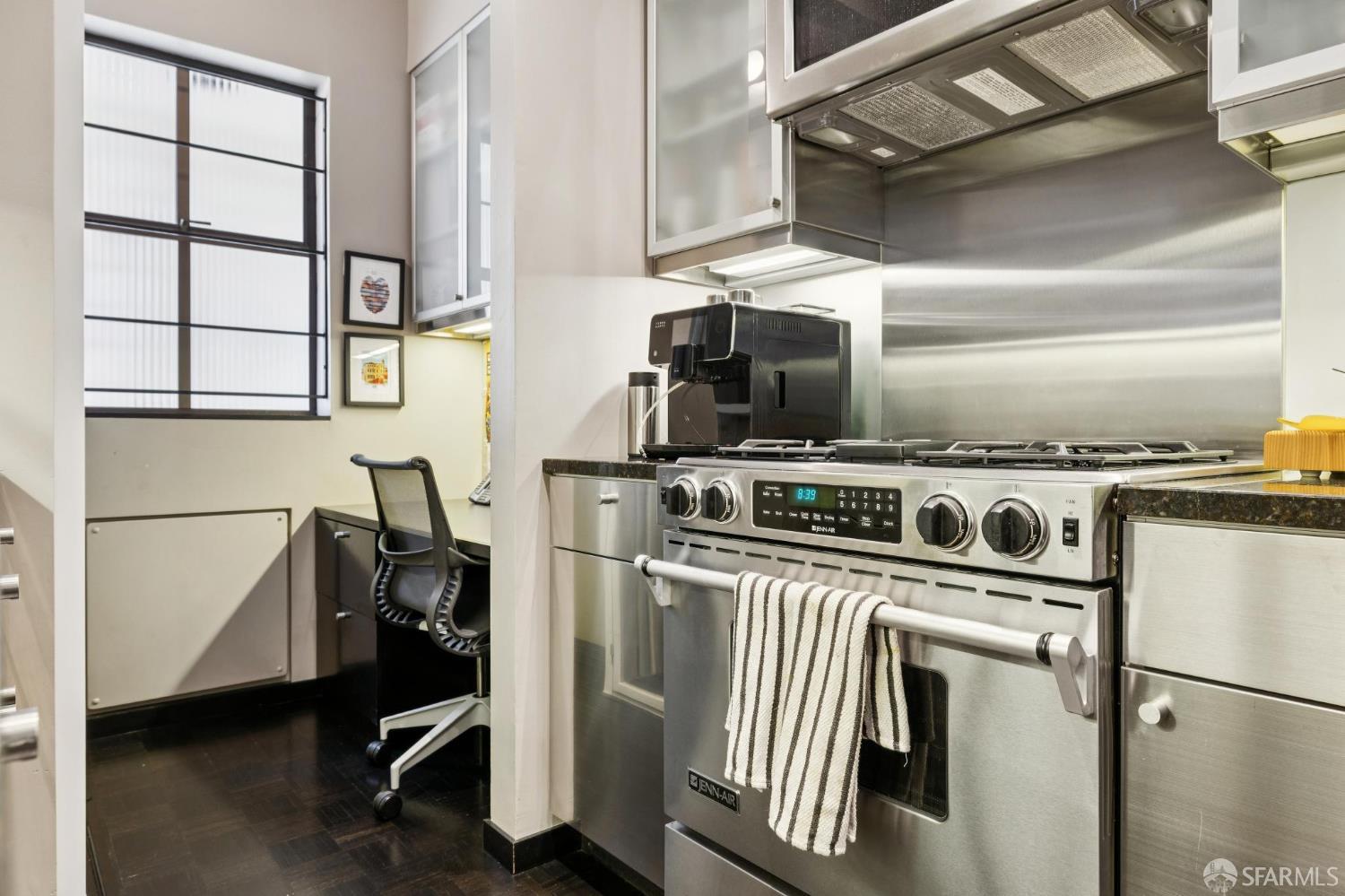 Photo #7: 426130066 Listing: Photo #7