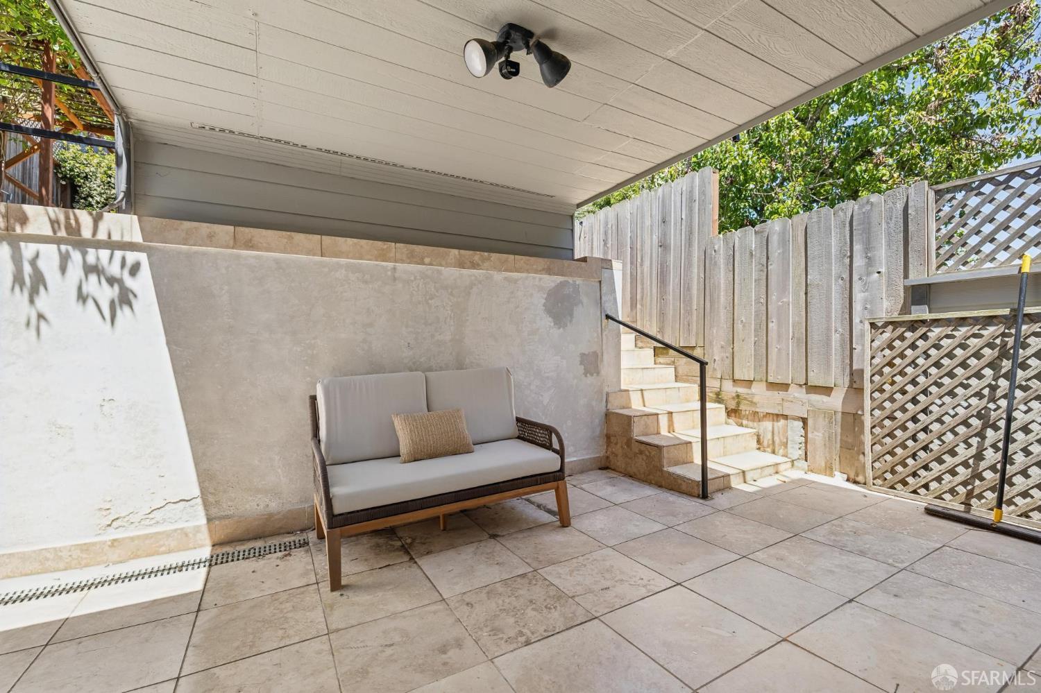 Photo #12: 426132552 Listing: Photo #12