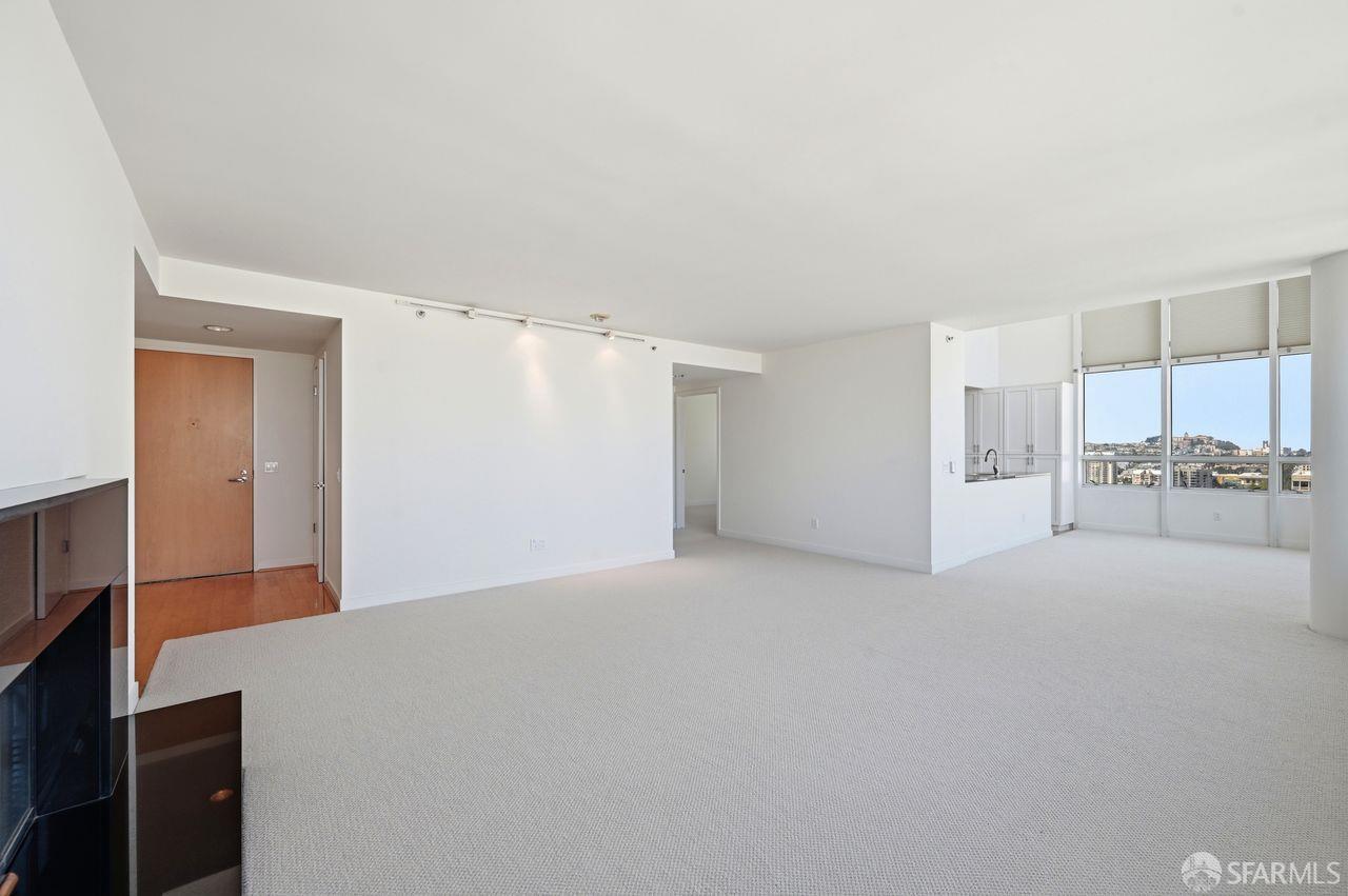Photo #7: 426107911 Listing: Photo #7