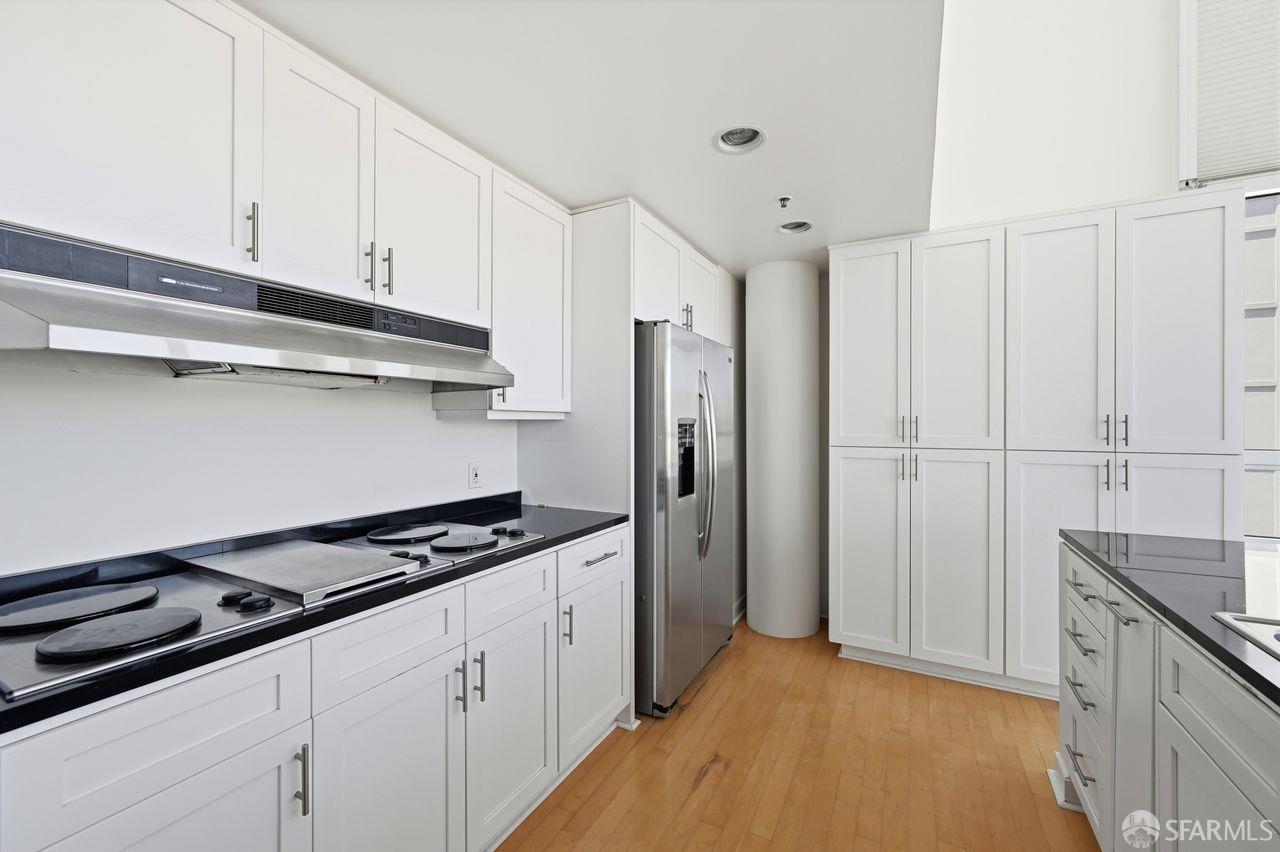 Photo #13: 426107911 Listing: Photo #13