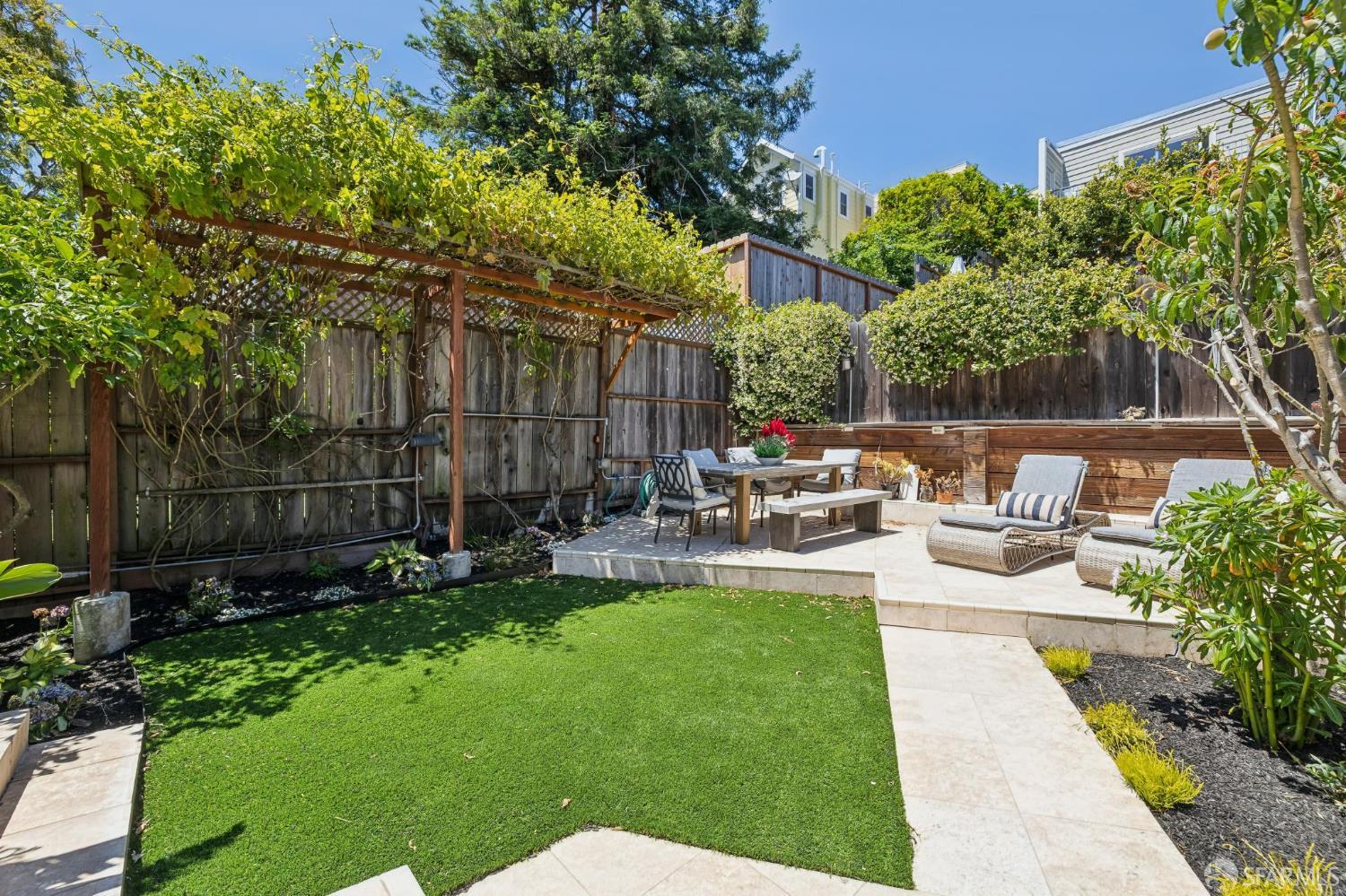 Photo #19: 426132552 Listing: Photo #19