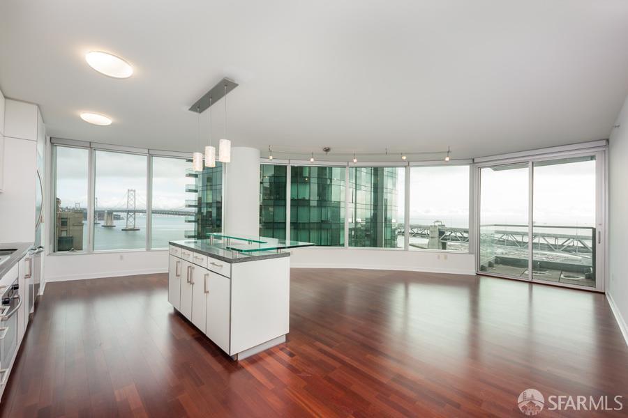 301 Main Street # 22D