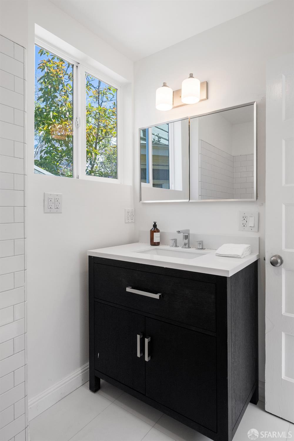 Photo #27: 426132933 Listing: Photo #27