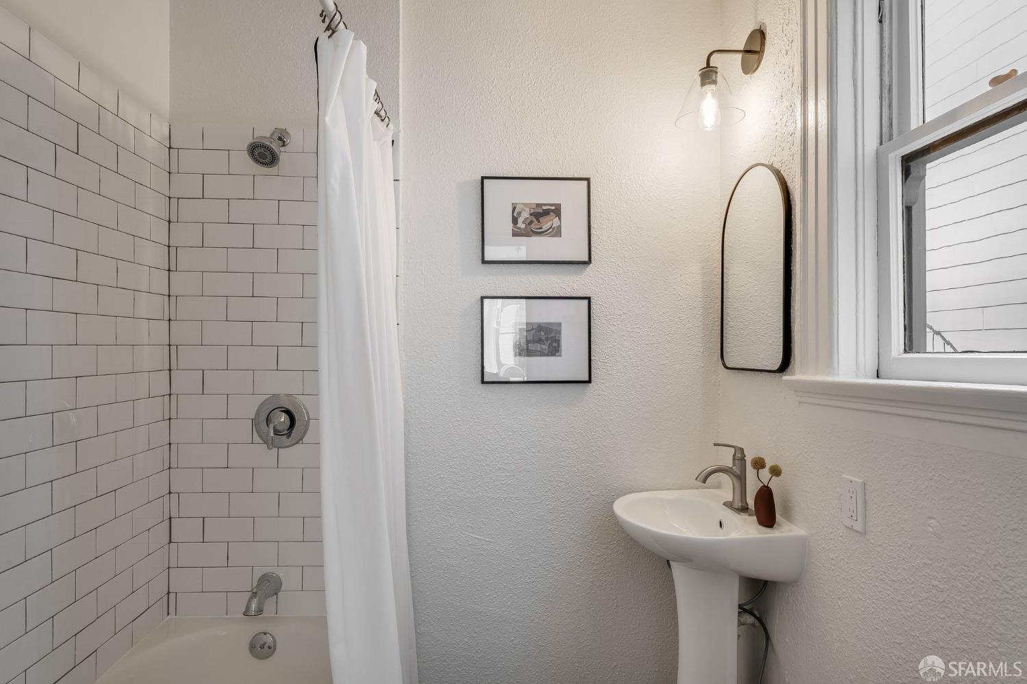 Photo #11: 426132442 Listing: Photo #11