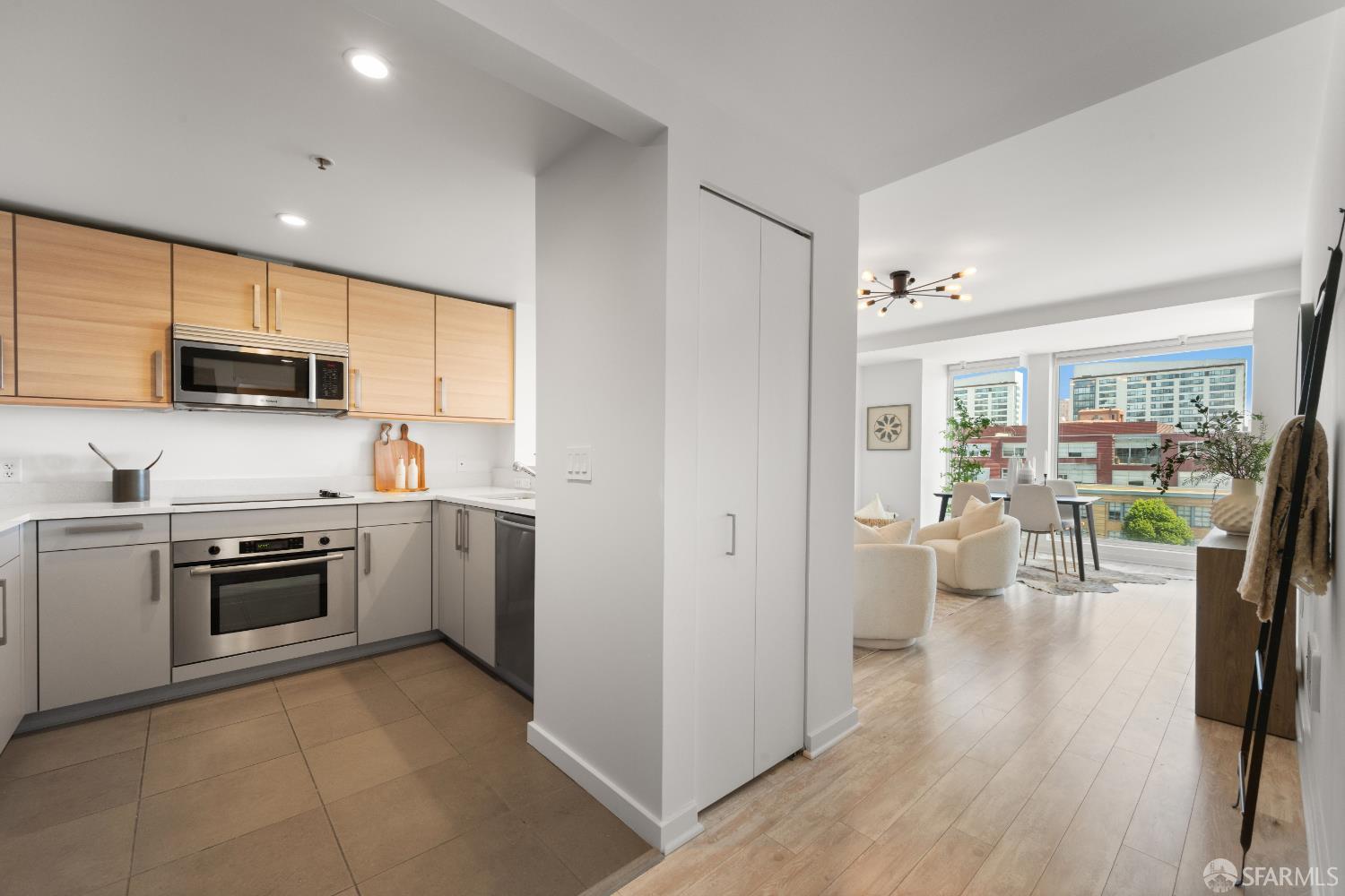 Photo #8: 426133024 Listing: Photo #8