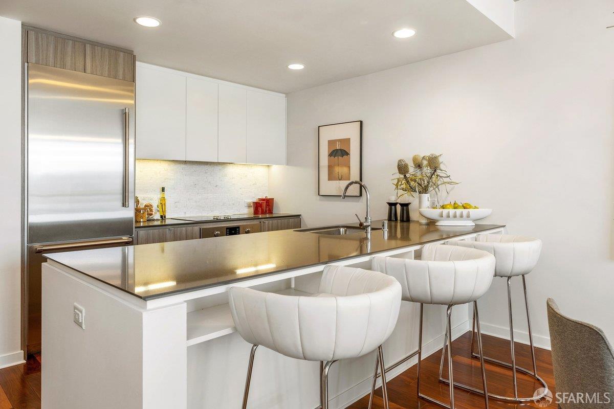 Photo #10: 426130955 Listing: Photo #10