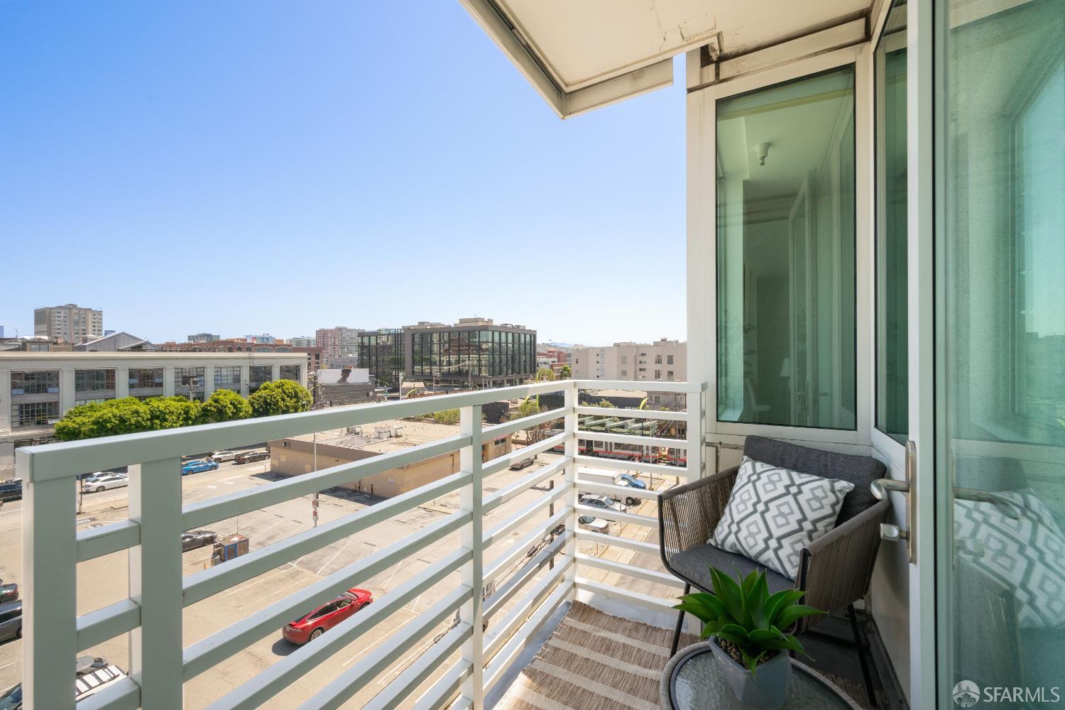 Photo #6: 426133024 Listing: Photo #6