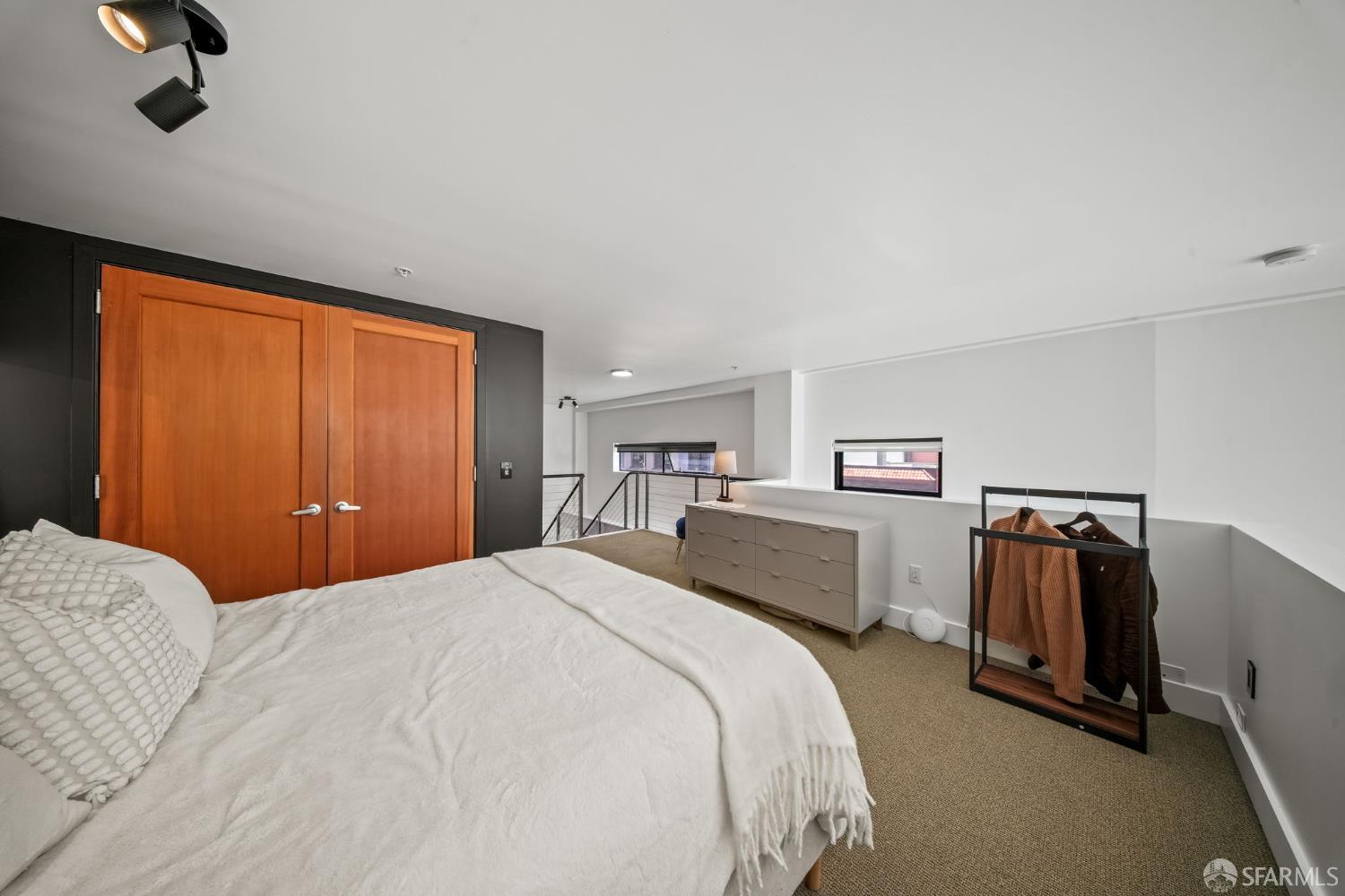 Photo #22: 426132770 Listing: Photo #22