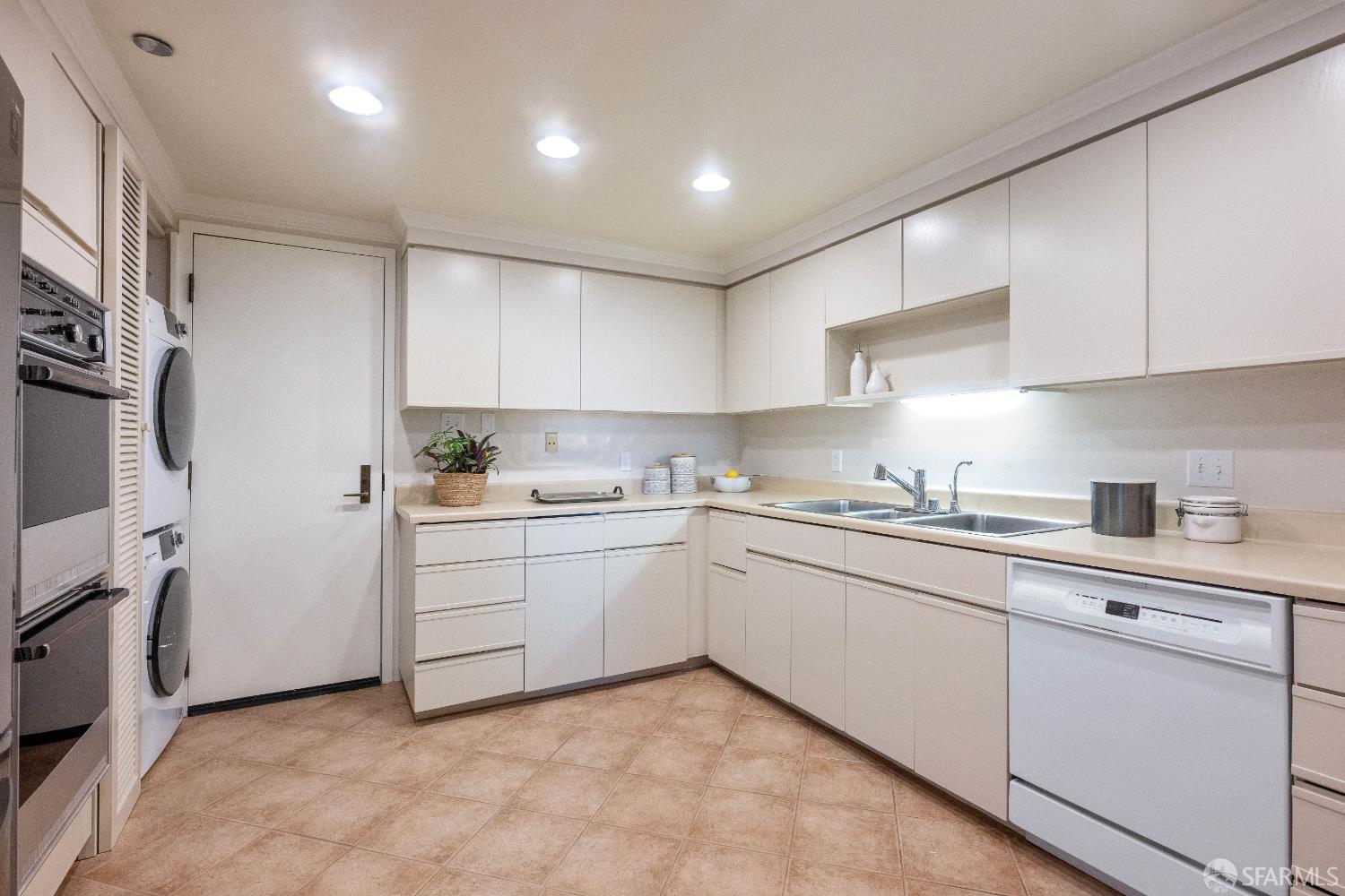 Photo #29: 426133223 Listing: Photo #29