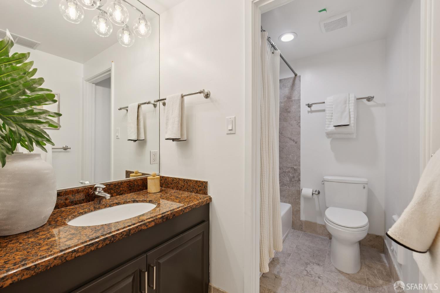 Photo #32: 426133219 Listing: Photo #32