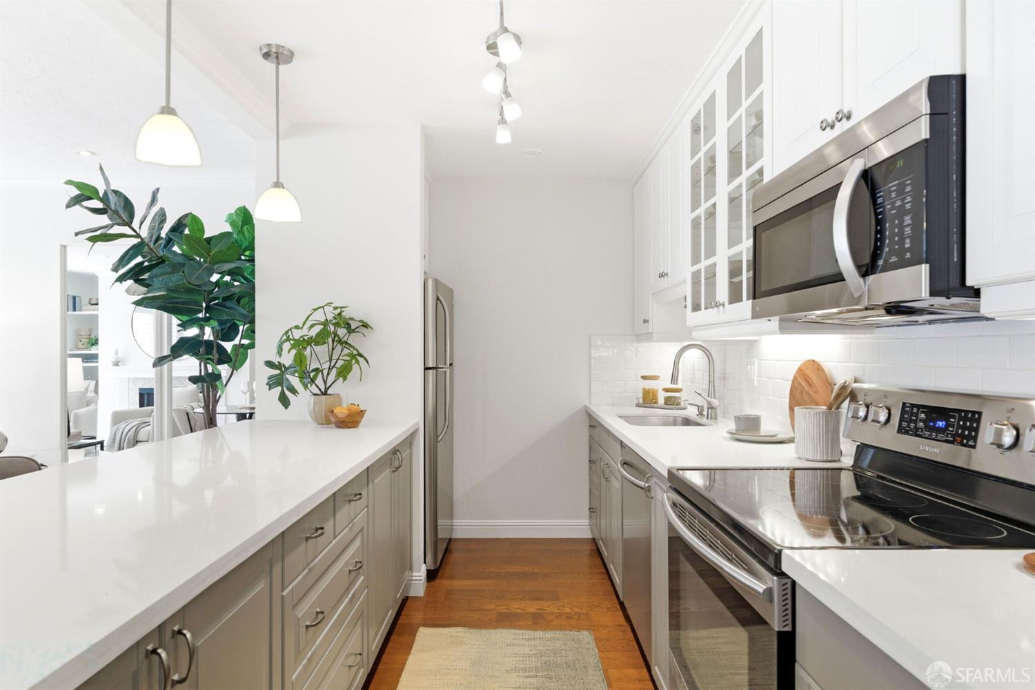 Photo #2: 426133329 Listing: Photo #2