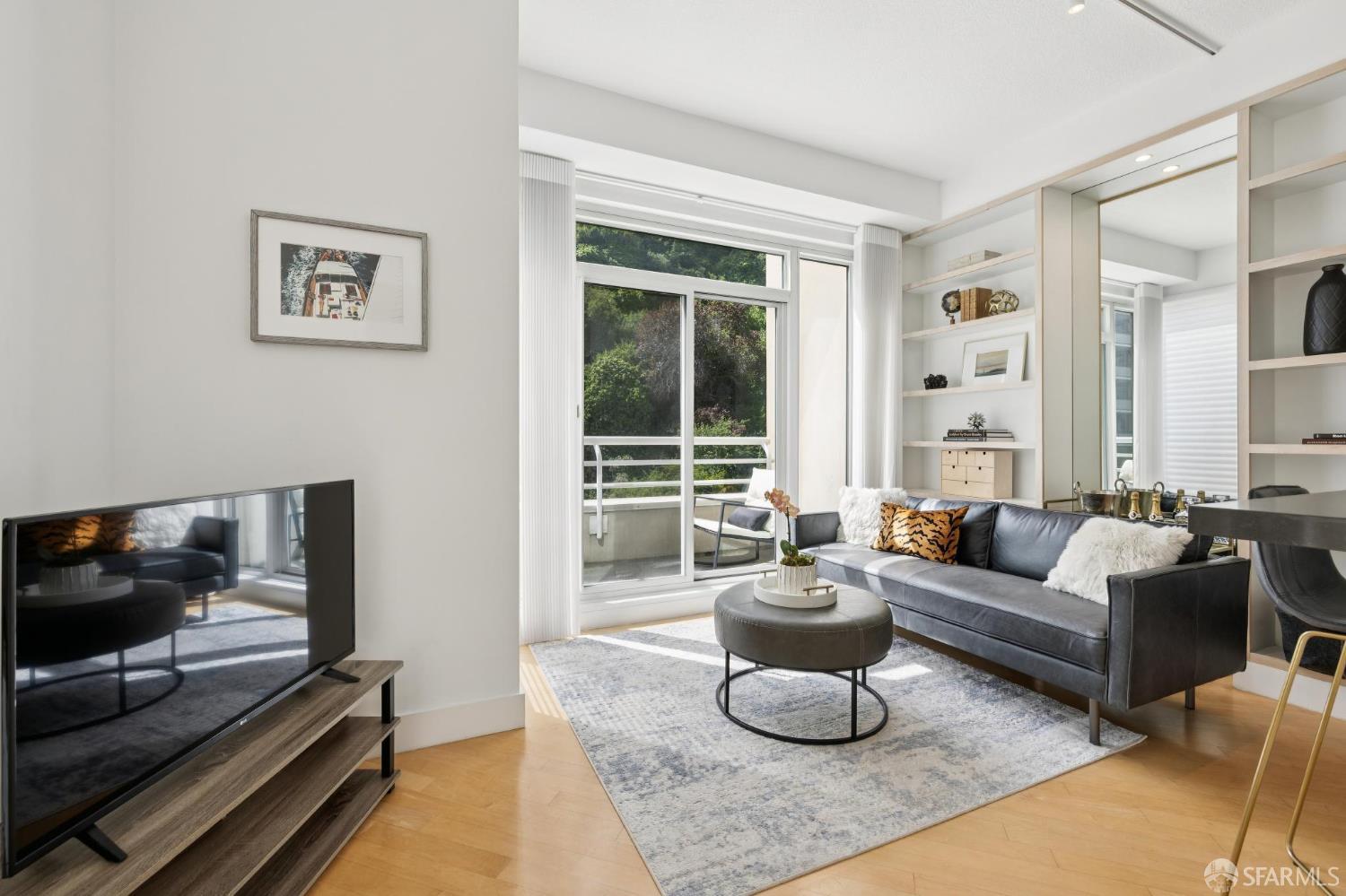 Photo #1: 426133494 Listing: Photo #1