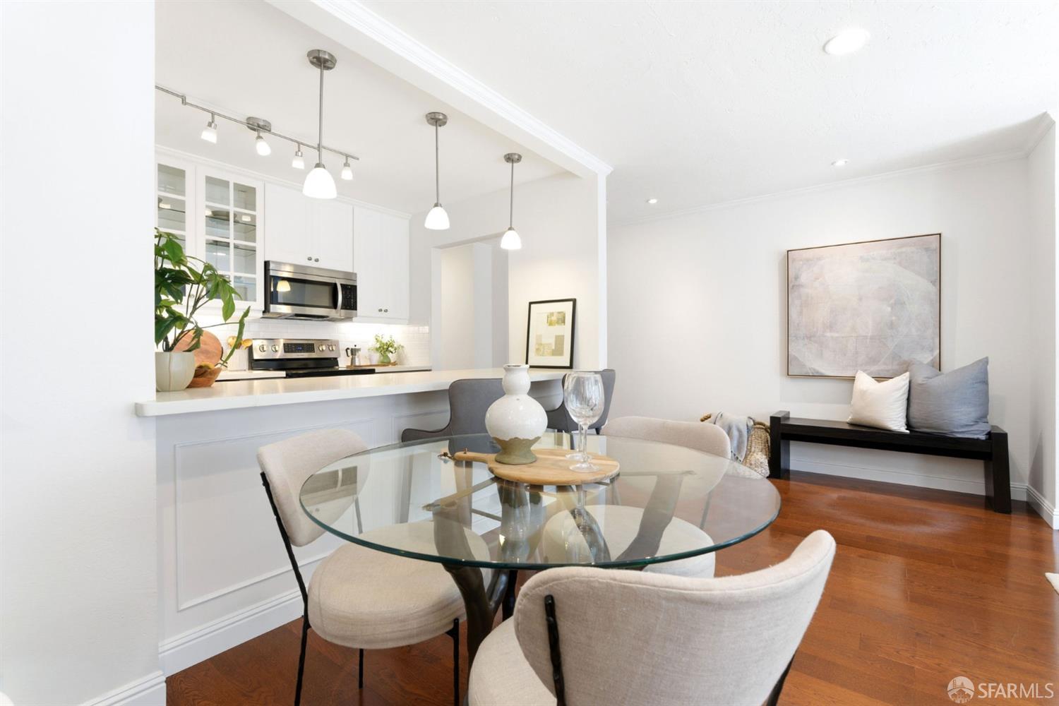 Photo #11: 426133329 Listing: Photo #11