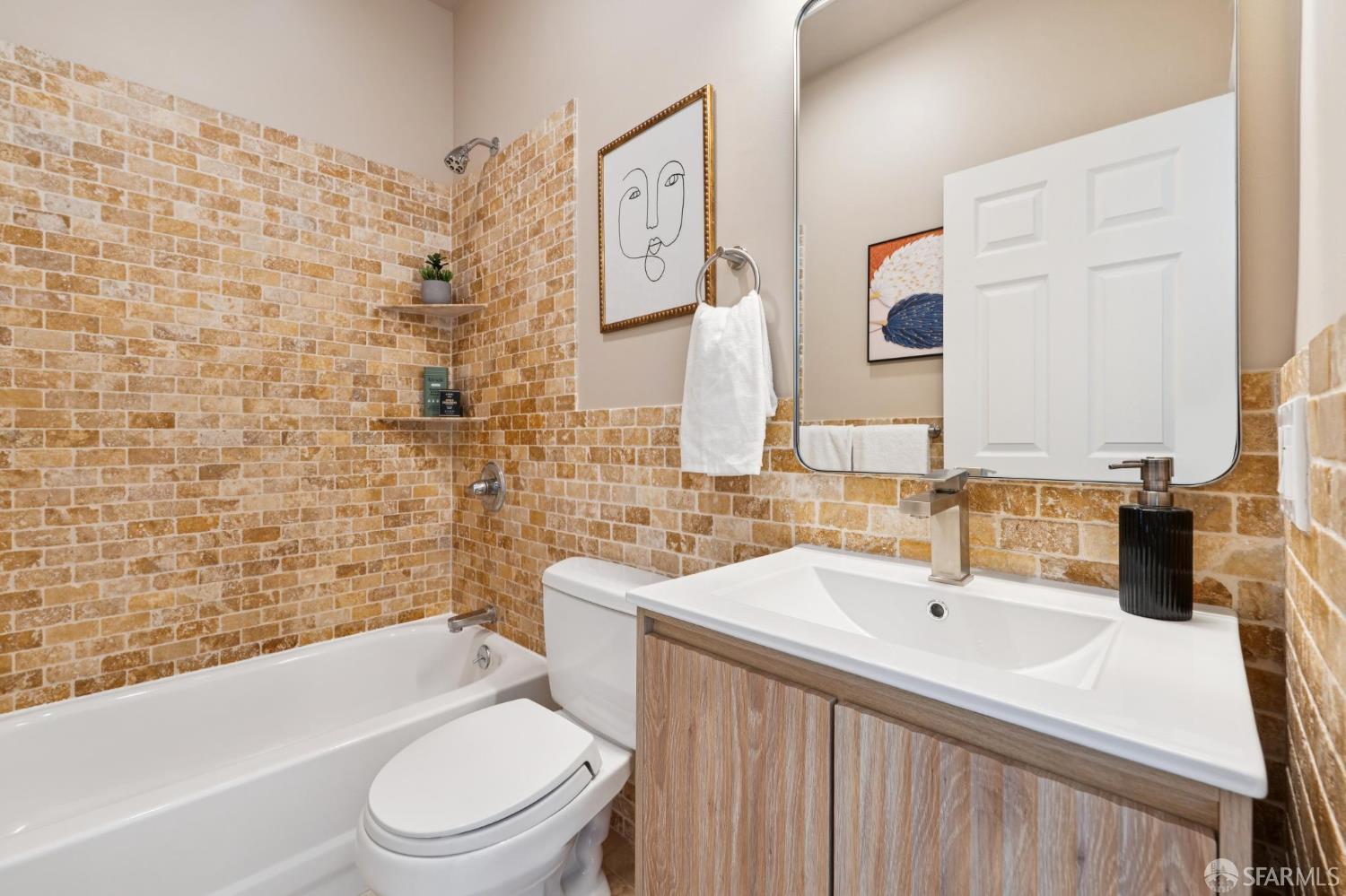 Photo #21: 426133604 Listing: Photo #21