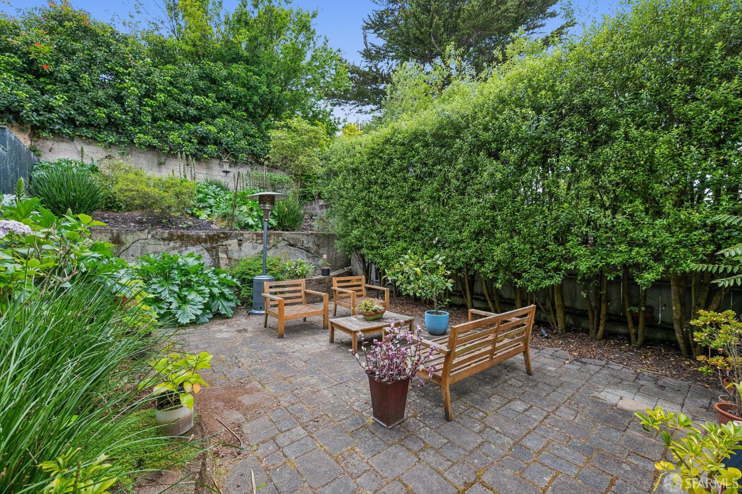 Photo #11: 426133680 Listing: Photo #11