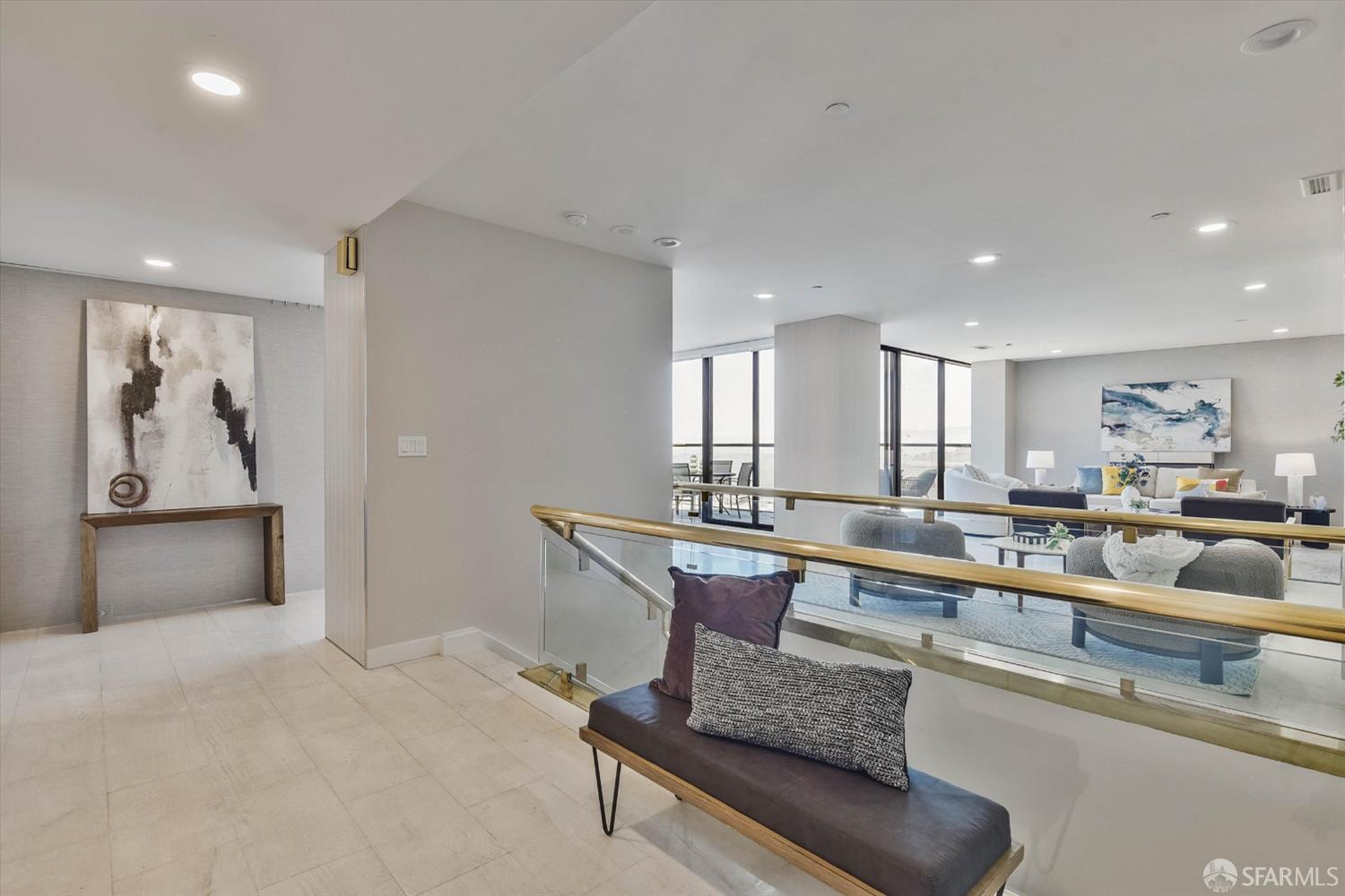 Photo #3: 426133783 Listing: Photo #3