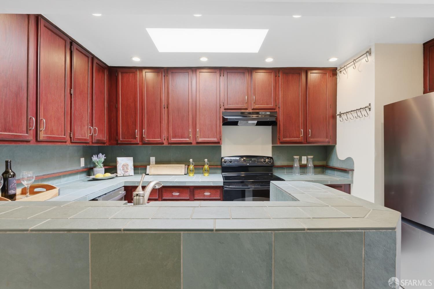 Photo #17: 426134042 Listing: Photo #17