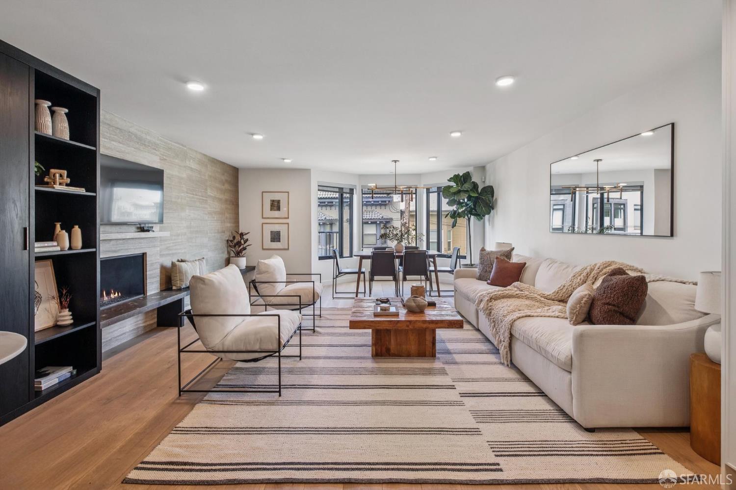 Photo #19: 426133971 Listing: Photo #19