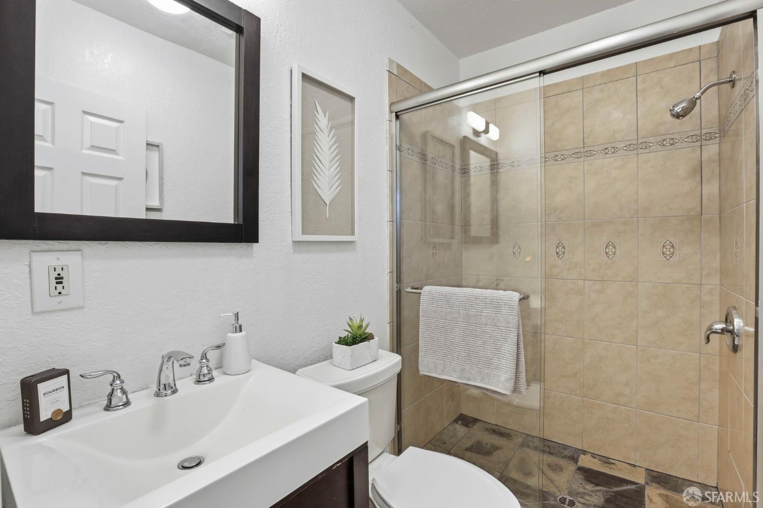 Photo #28: 426134400 Listing: Photo #28