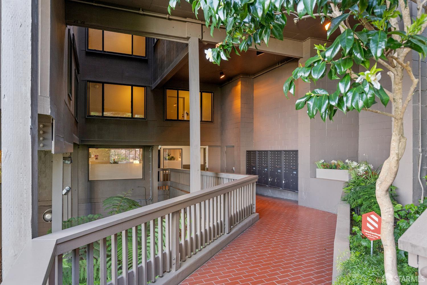 Photo #7: 426133280 Listing: Photo #7
